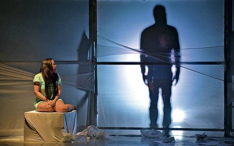 La compañía de teatro DementeNmente retrata problemáticas sociales