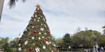 Continúa controlado acceso a plaza Juárez en Victoria