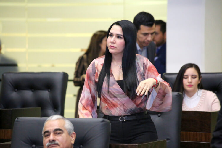 Ex presidenta del PRI de Tamaulipas se pasa al PAN
