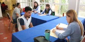 Buscan empleo en Victoria 80 personas a la semana