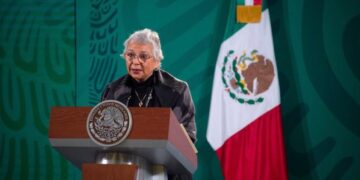 Olga Sánchez Cordero confirmó que AMLO está “bien y fuerte”