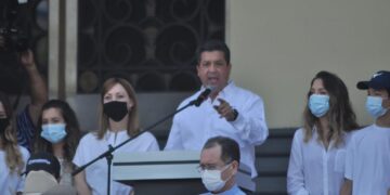 Encabeza Gobernador de Tamaulipas mitin, «no me doblo» afirma