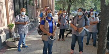 Obreros emplazan a huelga a maquiladora Kemet