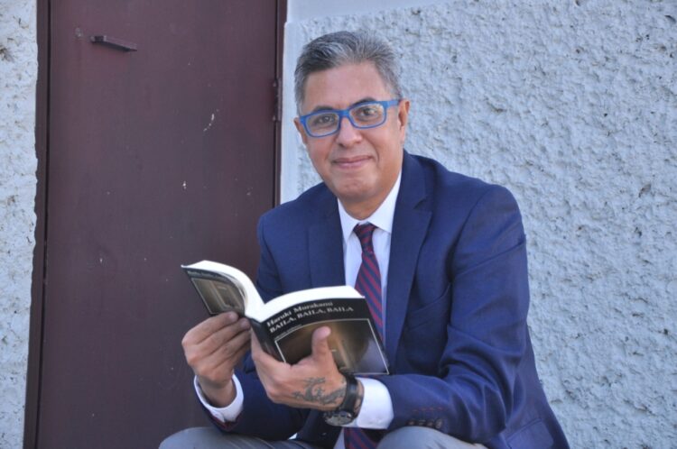 Enrique Jonguitud presentó su libro “Los días donde no estamos”