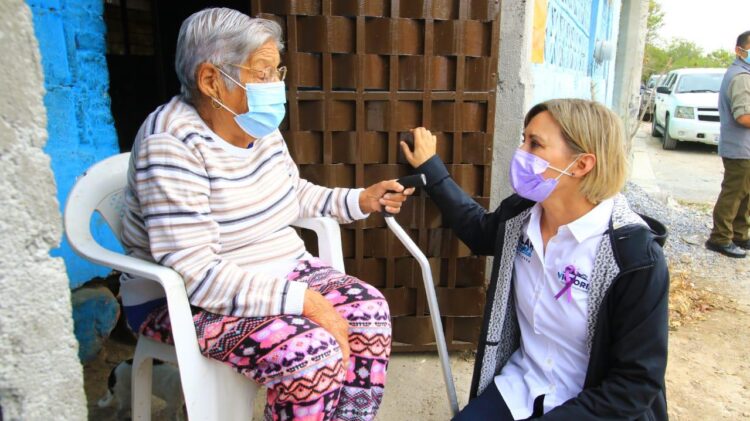En el Día Internacional de la Mujer atiende Pilar necesidades de la población