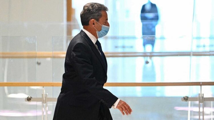 Ex presidente de Francia va a la cárcel