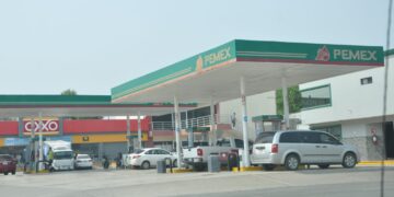 Prevén que Pemex aumentará precio de gasolina