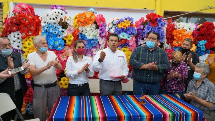 Lalo Gattás visitó el mercado Argüelles en Ciudad Victoria