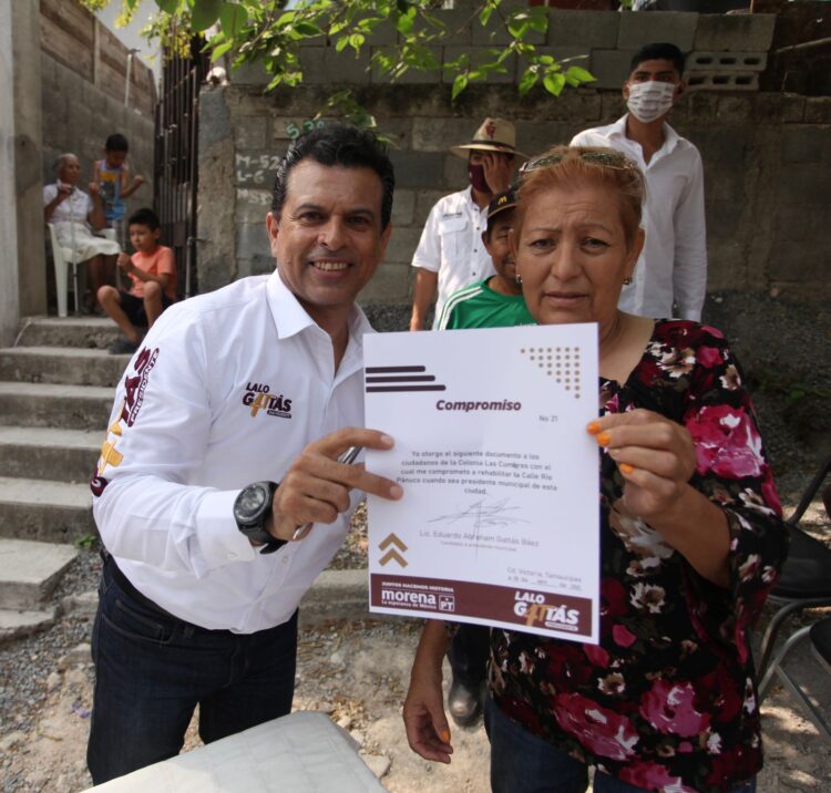 Intensifica Lalo Gattás acercamiento con gente de colonias populares
