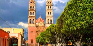 Salvatierra es región de poemas y graneros de oro