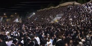 Decenas de muertos y un centenar de heridos en una avalancha en una festividad religiosa masiva en el Monte Merón al norte de Israel