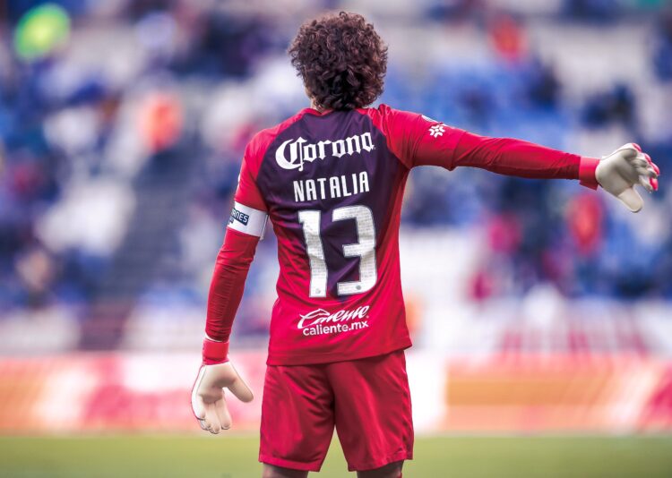 Pachuca le pega 3 a 1 al América