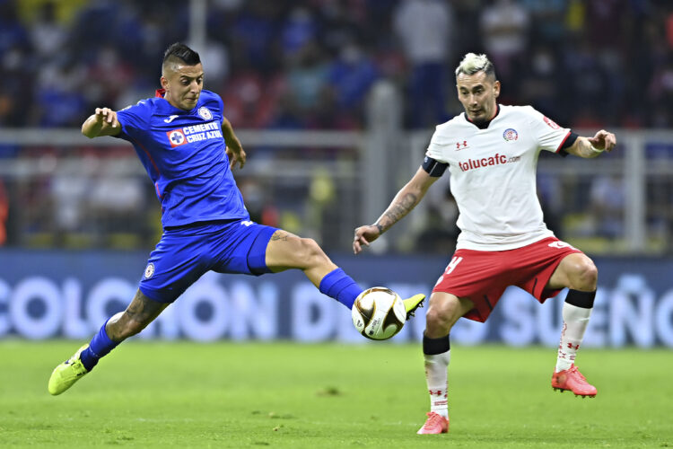 Cruz Azul hace «diablura» y elimina al Toluca