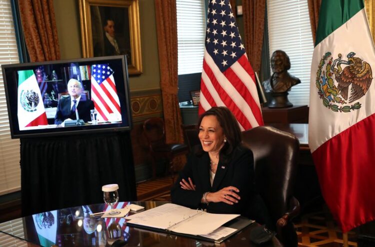 Harris insta a López Obrador a “combatir juntos la violencia y la corrupción” en Centroamérica