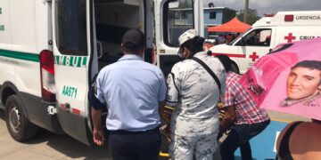 En Tamaulipas, mandan al hospital a embarazada tras aplicarle doble vacuna