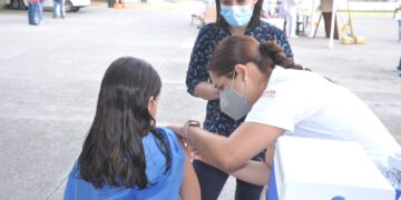 Vacunan a niños contra el Sarampión en Ciudad Victoria