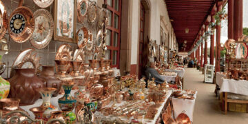 Santa Clara del Cobre, cuna de admirables artesanos