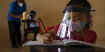 Tras regreso a clases, cinco escuelas cierran en CDMX por contagios