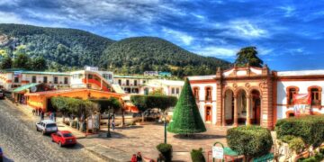 El Oro, Pueblo Mágico y antigua gloria minera de México