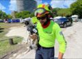 Mexicanos participan en labores de rescate por derrumbe en Miami
