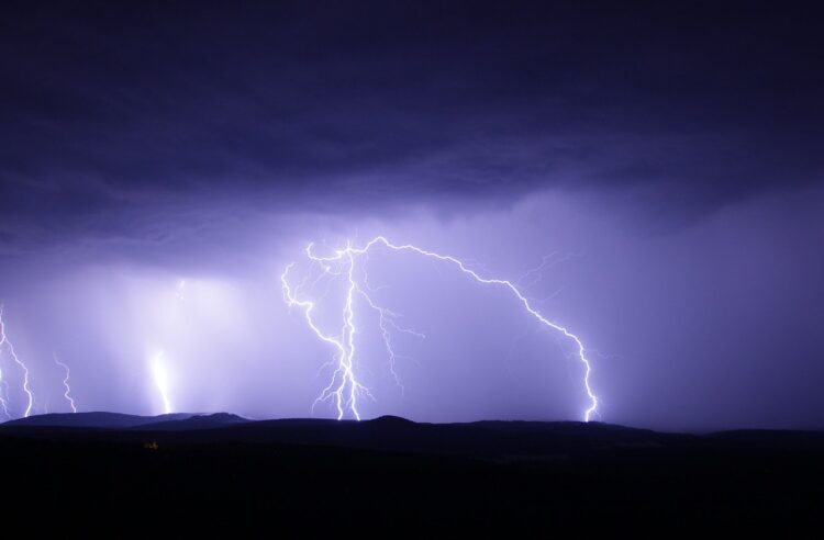Alertan por fuertes tormentas en Chihuahua
