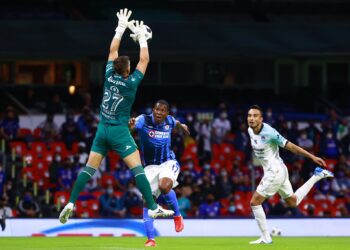Cruz Azul pierde con Mazatlán en el Azteca
