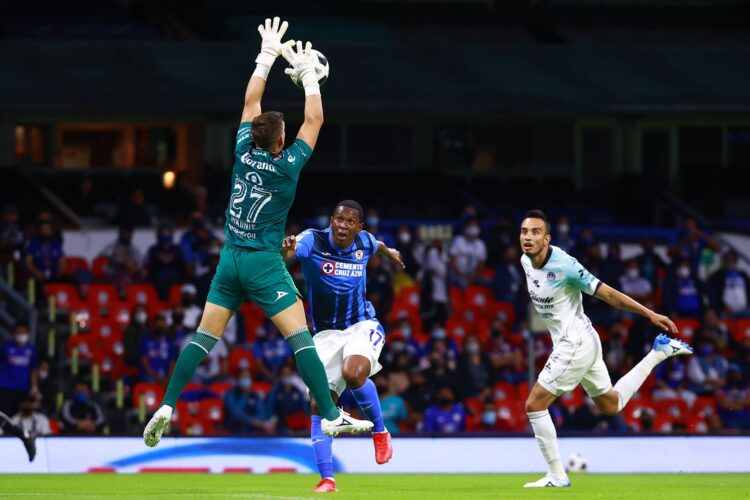 Cruz Azul pierde con Mazatlán en el Azteca