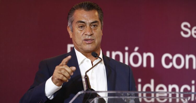 Pide El Bronco precaución: Aumentan hospitalización por Covid-19 en Nuevo León