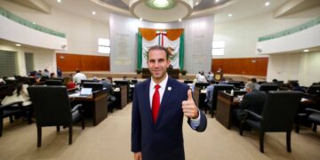 Erróneas, las políticas federales de Salud, dice Mon Marón