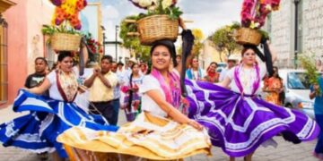 La Guelaguetza Muxe alista el evento final de su segunda edición