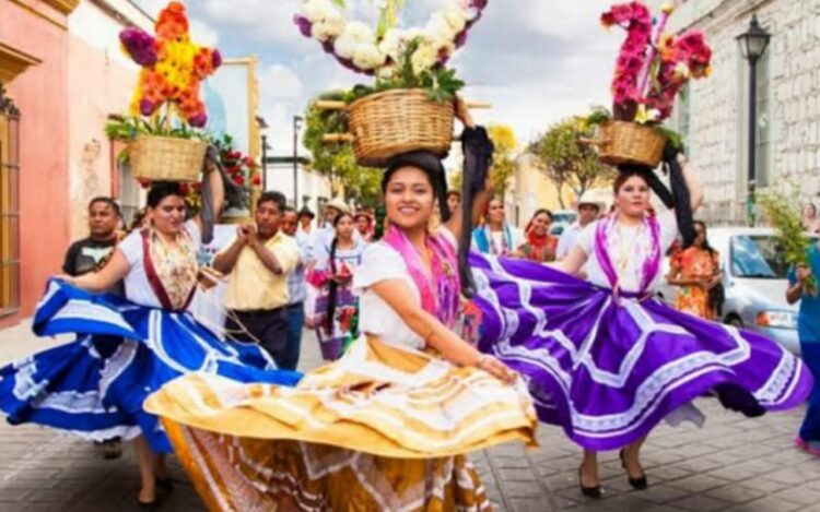 La Guelaguetza Muxe alista el evento final de su segunda edición