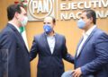 Acusa Marko Cortés a AMLO de «negligencia» en compra de medicinas