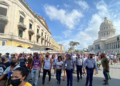 Cientos de cubanos toman las calles y se manifiestan contra su Gobierno