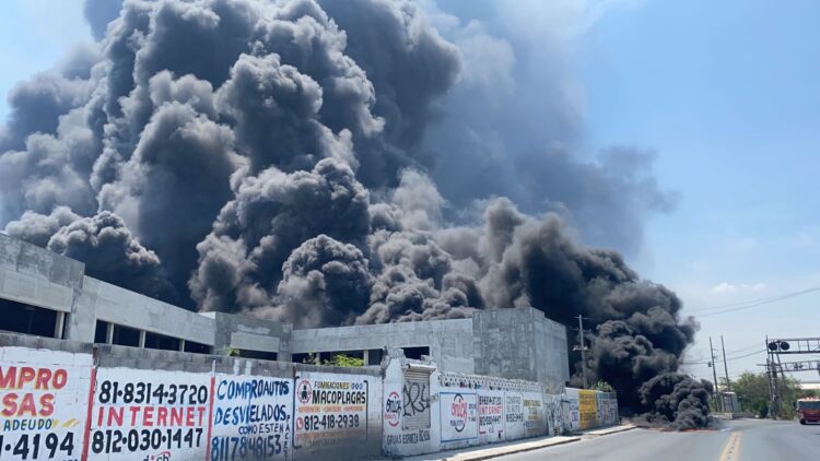 En Nuevo León, reportan fuerte explosión en planta industrial 