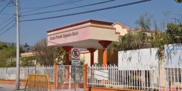 Padres de familia piden médicos en escuelas de Tamaulipas