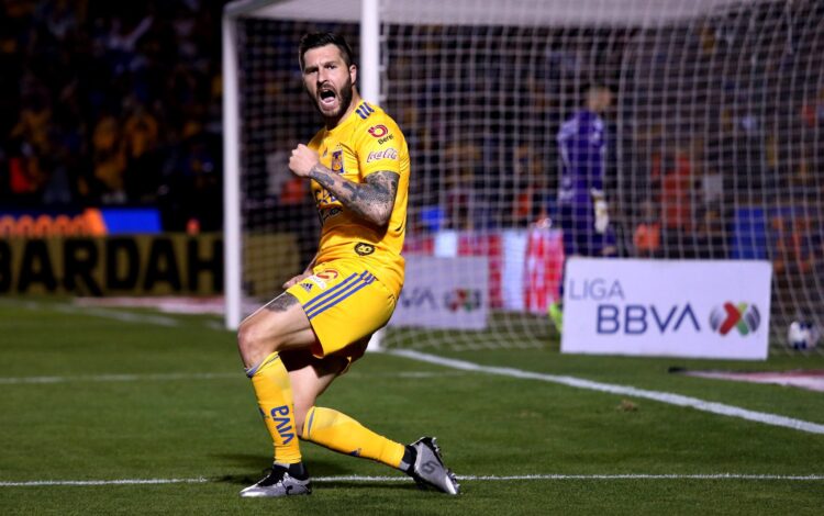 Gignac felicita a Funes Mori por sus 123 goles