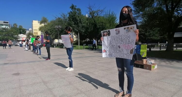 Se manifiestan contra el regreso a clases en Tamaulipas