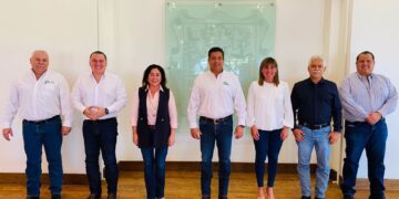 Cabeza de Vaca se reunió con cinco diputados electos del PAN