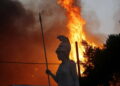 Incendios arrasan con Grecia
