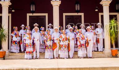 La Compañía de Danza Folklórica Kaambal celebra sus raíces yucatecas