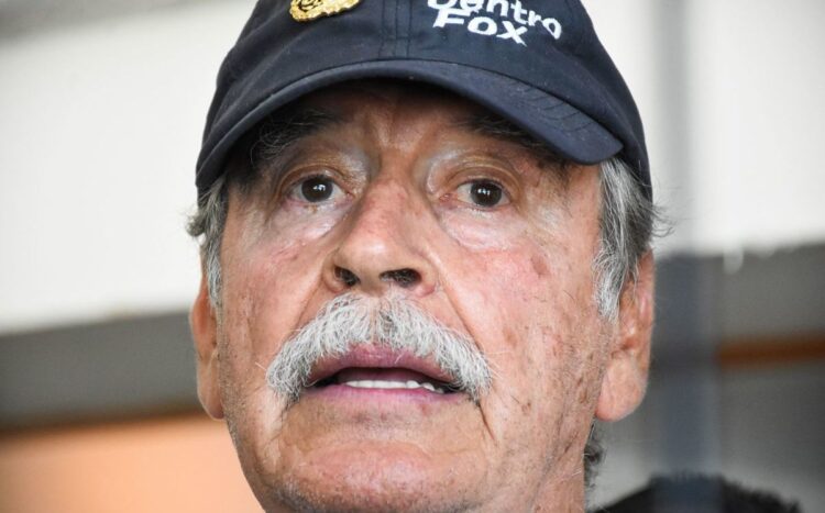 AMLO desea pronta recuperación a Vicente Fox