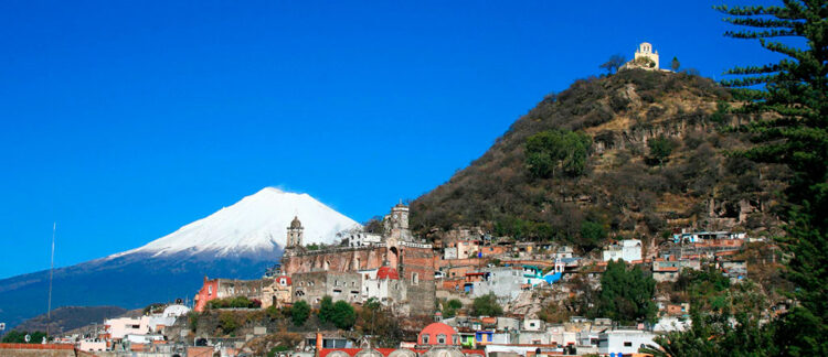Atlixco, Pueblo Mágico que convive con el Popocatépetl