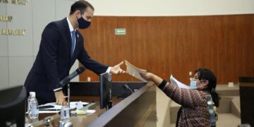 Dos diputadas locales renuncian a MORENA y se van con el PAN