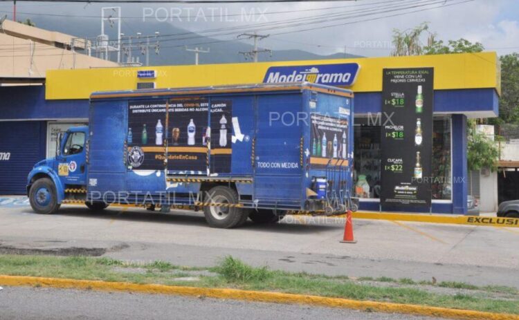 Reportan en Tamaulipas venta clandestina de alcohol en redes sociales