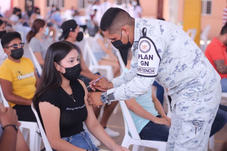 Han vacunado en Tamaulipas a más de 93 mil jovenes contra el Covid-19