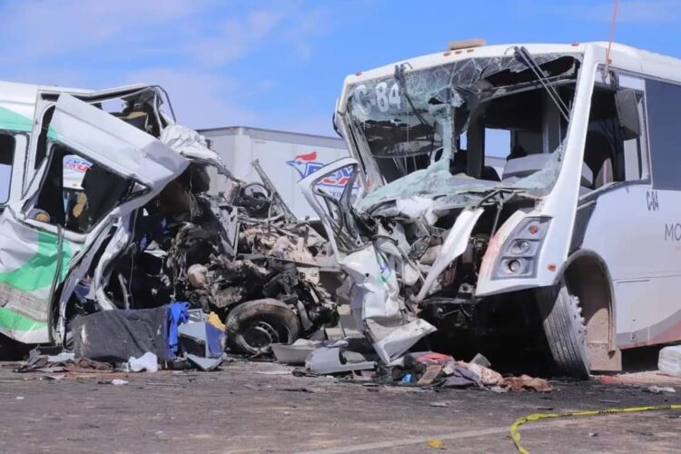 Deja accidente carretero 16 muertos y 22 heridos en Sonora