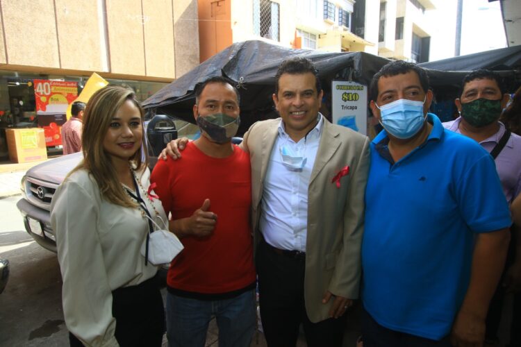 Comerciantes refrendan su respaldo a Eduardo Gattás