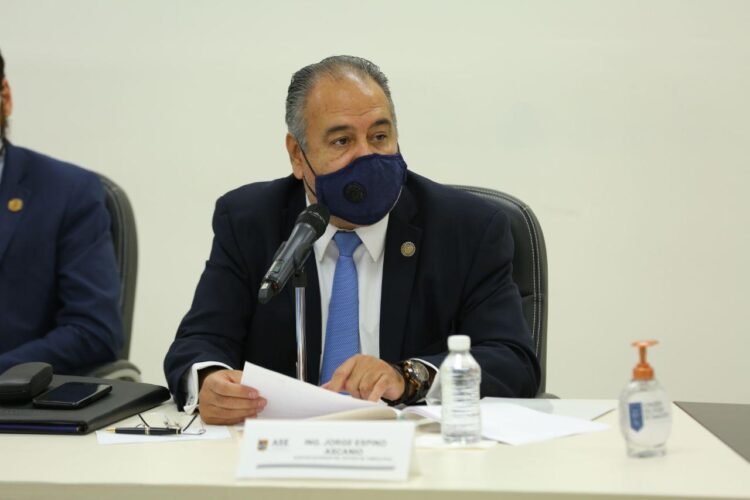 Auditor del Estado afirma que diputados no lo pueden quitar