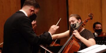 Sonido y silencio contrastan en la oferta escénica del Festival Cervantino