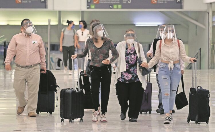 Reino Unido saca a México de la lista de destinos de riesgo por COVID-19